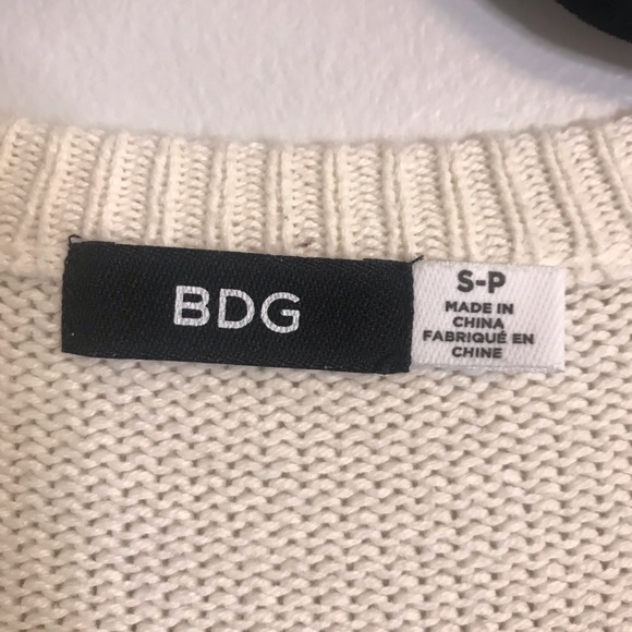 BDG Cream Graphic Crewneck Sweater - Picture 4 of 7